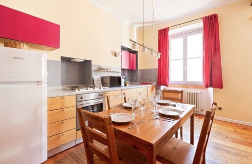 Lazzaretto Apartment | GuestHost - Spacious apartment equipped with all the main comforts located on the fourth floor of a building without a lift, it can accommodate up to 4/5 people!Close to Corso Buenos Aires, the famous shopping street in Milan, and the M1 Porta Venezia