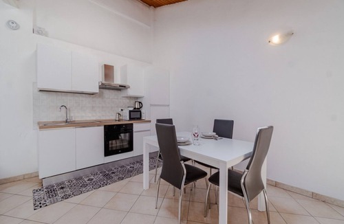 Aurora Apartment | GuestHost - Studio Apartment near Campus Einaudi