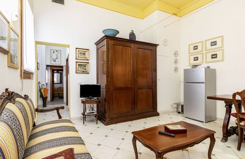 Dorsoduro Apartment | GuestHost - Stylish Flat in Dorsoduro District