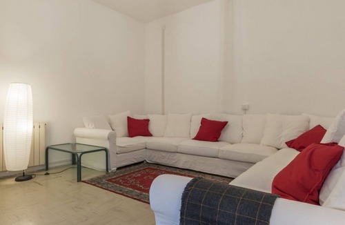 Salario Apartment | GuestHost - This spacious 180sqm apartment with four bedrooms is able to accommodate up to 8 people. Located on the first floor (with elevator) of a restored period building, the apartment overlooks the private park of Villa Albani, one of the most beaut