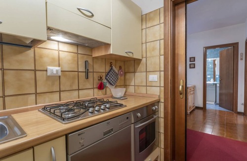 Tarvisio Apartment | GuestHost - Typical vintage flat with terrace (overlooking the Julian Alps!) That can accommodate up to 4 people, located in a quiet area with common garden a stone's throw from the center of Tarvisio. Thanks to its strategic position, from the apartment
