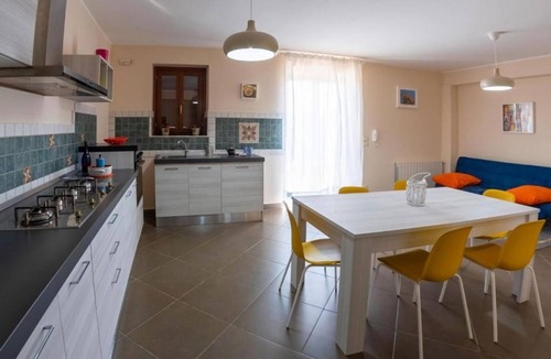 Trecastagni Villa | GuestHost - Very spacious villa (138 sq) on 3 levels that can accommodate up to 7 people! The building is located in Trecastagni, a town among the Etna villages which is a perfect starting point for visiting the majestic Etna Park, unique in all of Europ