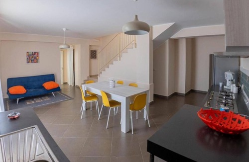 Trecastagni Villa | GuestHost - Very spacious villa (138 sq) on 3 levels that can accommodate up to 7 people! The building is located in Trecastagni, a town among the Etna villages which is a perfect starting point for visiting the majestic Etna Park, unique in all of Europ