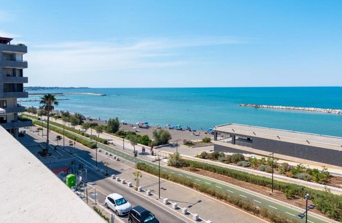 Municipio 3 Apartment | GuestHost - Waterfront Apartment with seaview balcony