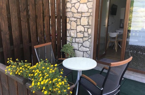 Jezerce Apartment | Guesthouse Family Bosnic -One bedroom apartment with Terrace