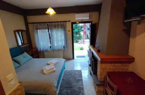 Almopia House | Guesthouse Mythos