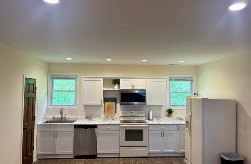 Nauvoo House | Guesthouse on Mississippi River Estate