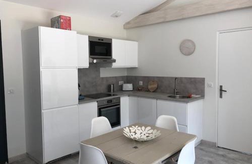 Eysines Apartment | Guesthouse proche bordeaux - Parking - Piscine