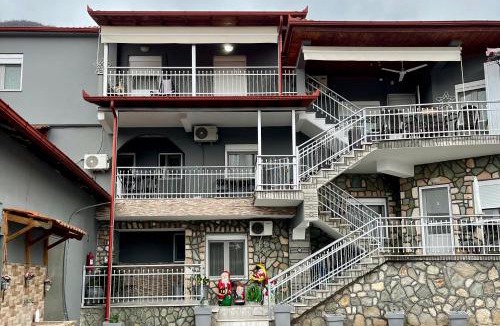 Almopia House | Guesthouse Tsoka