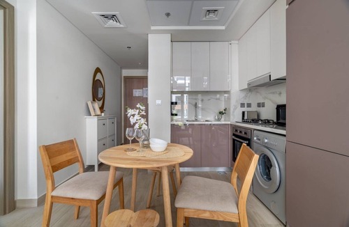 Nad Al Sheba Apartment | GuestReady - 1BDR Mediterranean Design l Pool View