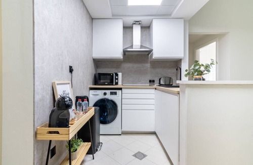 Jumeirah Lake Towers Apartment | GuestReady - 1BR | Excellent location with city view
