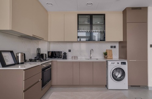 Jumeirah Village Circle Apartment | GuestReady - 2BR Earthy Charm | Private Pool | JVC
