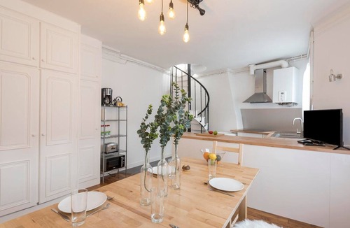 Jardin des plantes Apartment | GuestReady - Bright and Spacious Duplex in 5th Arr