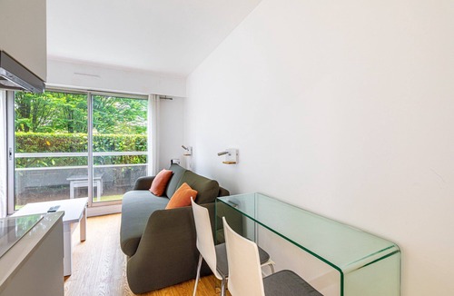 Cœur de Ville Apartment | GuestReady - Bright Modern Stay near La Défense