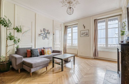 Griffon - Royale Apartment | GuestReady - Bright nest with great views of Lyon