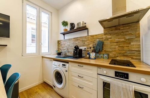 Hotel-de-Ville Apartment | GuestReady - Charming getaway in Old Port Marina