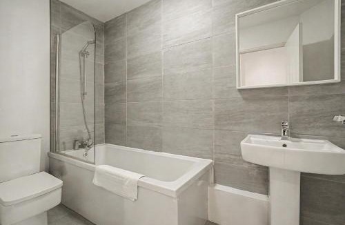 Vauxhall Apartment | GuestReady - Chic 2bed with Balcony in Liverpool