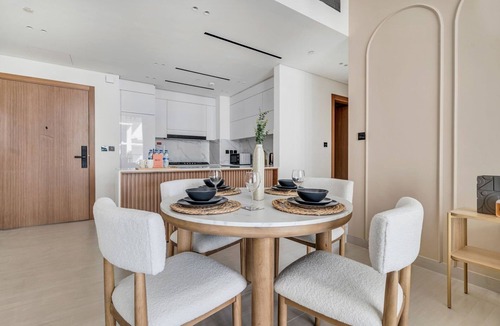 Jumeirah Village Circle Apartment | GuestReady - Cozy 2BR l corner flat l balcony