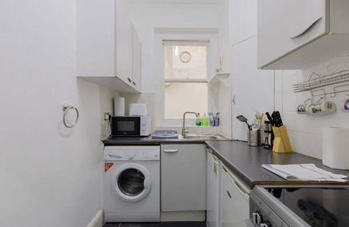 Bayswater Apartment | GuestReady - Cozy Modern Flat in Paddington