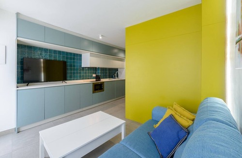 Moscardo Apartment | GuestReady Essential - Trendy Madrid Studio 1
