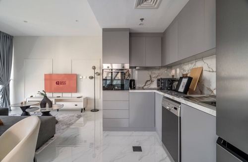 DIFC Apartment | GuestReady - High Floor luxury | Park Towers