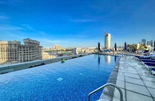 Dubai Media City Apartment | GuestReady - Modern 3BR Apt l Palm Jumeirah View