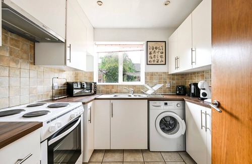 Custom House Apartment | GuestReady - Relaxing Haven in Docklands