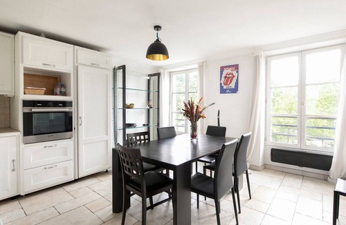 Quartier Saint-Ambroise Apartment | GuestReady - Simplicity in the heart of Paris