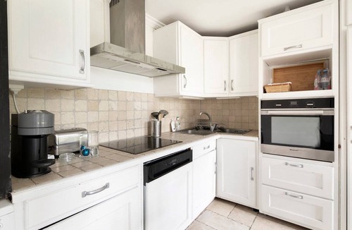 Quartier Saint-Ambroise Apartment | GuestReady - Simplicity in the heart of Paris