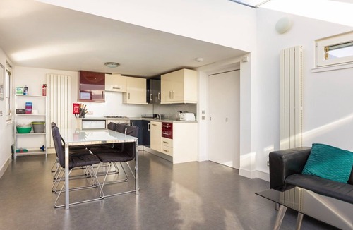 Craigmillar Apartment | GuestReady - Spacious 2Bed in Edinburgh