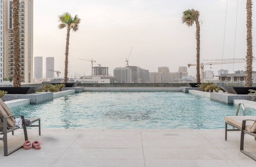 Jumeirah Village Circle Apartment | GuestReady - Studio | Modern with Balcony Space