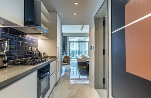 Downtown Dubai Apartment | GuestReady - Studio w/Balcony & Burj Khalifa View
