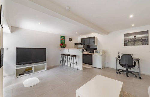 Vaise Apartment | GuestReady - Stylish Studio Retreat near Vaise
