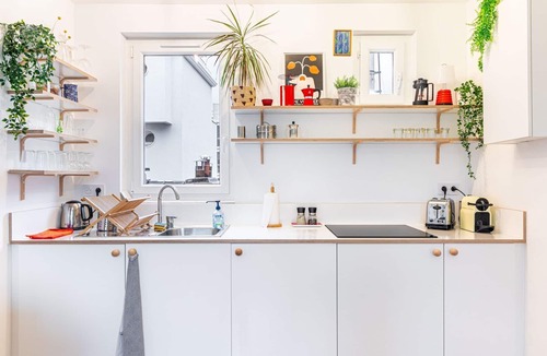 Charonne Apartment | GuestReady - White Bliss in the 20th