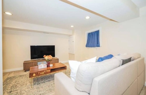 Brightwood Park Apartment | Guests suite-Centrally located for Extended stays!