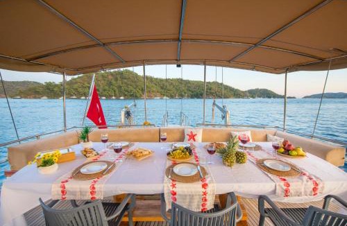 Fethiye City Center Boat Rental | Gulet Flores