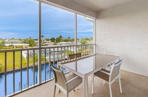 Yacht Club House | Gulf Access with Boat Slip, Heated Saltwater Pool, Dog-Friendly - Bacino Vista #204 - Roelens