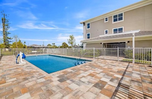 Yacht Club House | Gulf Access with Boat Slip, Heated Saltwater Pool, Dog-Friendly - Bacino Vista #204 - Roelens