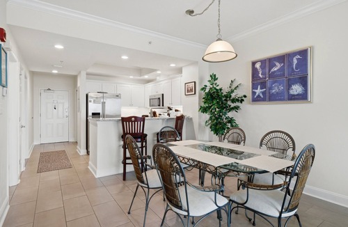 Gulf Shores Condo | GULF BEACH FRONT, ‘Beach Chic' Crystal Shores-806, ON THE WATER!