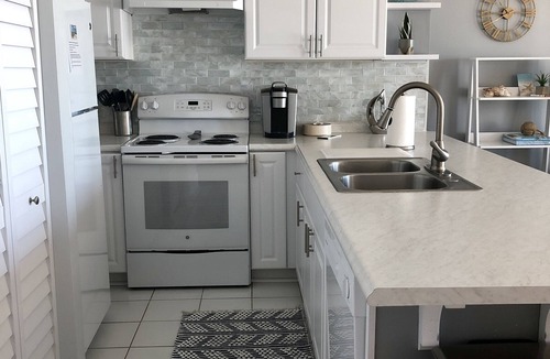 Fort Walton Beach Condo | *GULF FRONT CONDO* Gorgeous Ocean Views* Island Sands 307 w/beach service