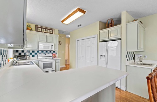 Audubon Place House | Gulf-Front Community Duplex across from the beach
