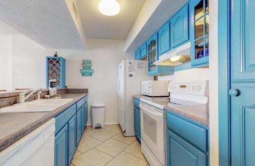 Gulf Lagoon Beach House | Gulf-front condo with view 3 resort pools tennis & 1 500 ft of resort beachfront