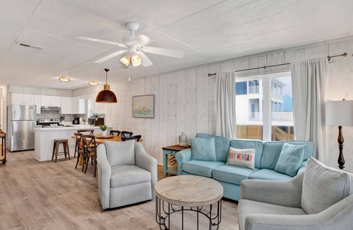 Southpointe House | Gulf Front Duplex | Pet Friendly | Family Retreat