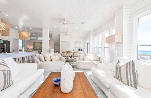 Villa Segunda House | Gulf-Front Luxury Estate | Sleeps 20 | Direct Beach Access