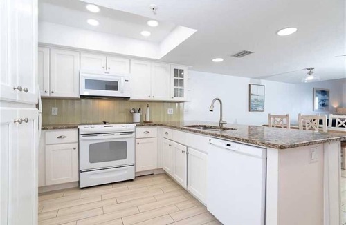Palm Island Condo | Gulf Front on a ISLAND, 1 pet, tennis, pickleball,sup,kayak. POOL is CLOSED