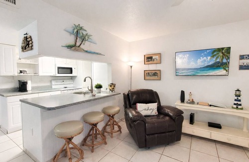 Sunset Beach Condo | GULF FRONT SUNSETS 2BR/2B TREASURE ISLAND SUNSET BEACH