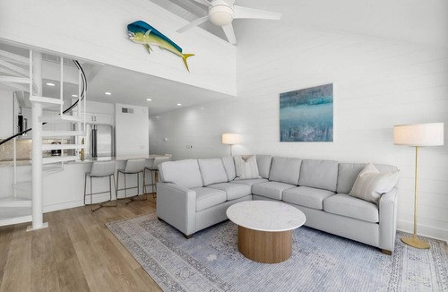 Seacrest Condo | Gulf Front! Updated! Private Beach Service & Bikes Included!