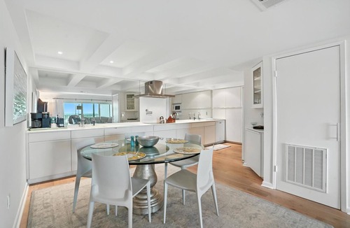 Park Shore Condo | Gulf Front - Walk to Beach -Enjoy Sunsets