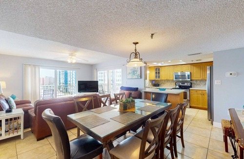 Redington Shores Condo | Gulf front with heated pool hot tub and direct beach access with WIFI and AC