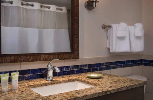 Marco Island Resort | Gulf Side - 2 Bedroom - Marriott's Crystal Shores - Full Resort Access